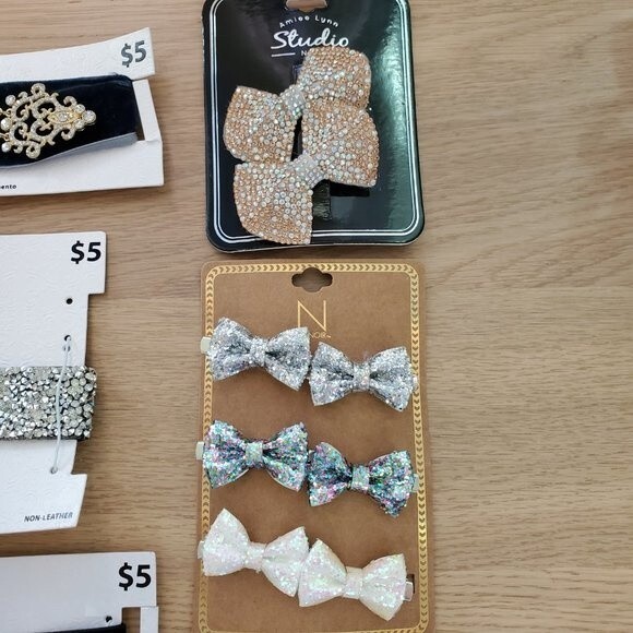 NEW Costume Jewelry Set - Picture 6 of 8